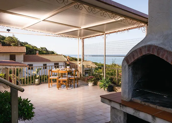 Bouganville Apartman Porto Alabe